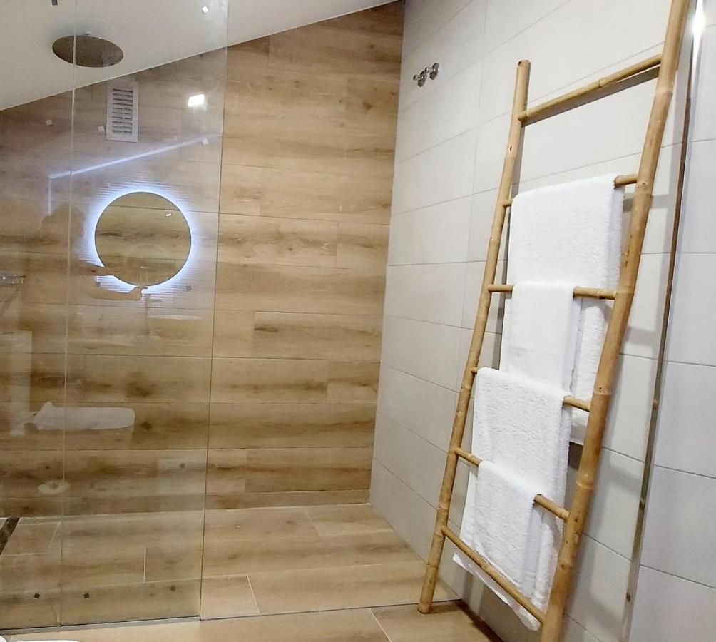 Sunny Duplex In Front Of Campello Beach 엘 캄펠로 외부 사진